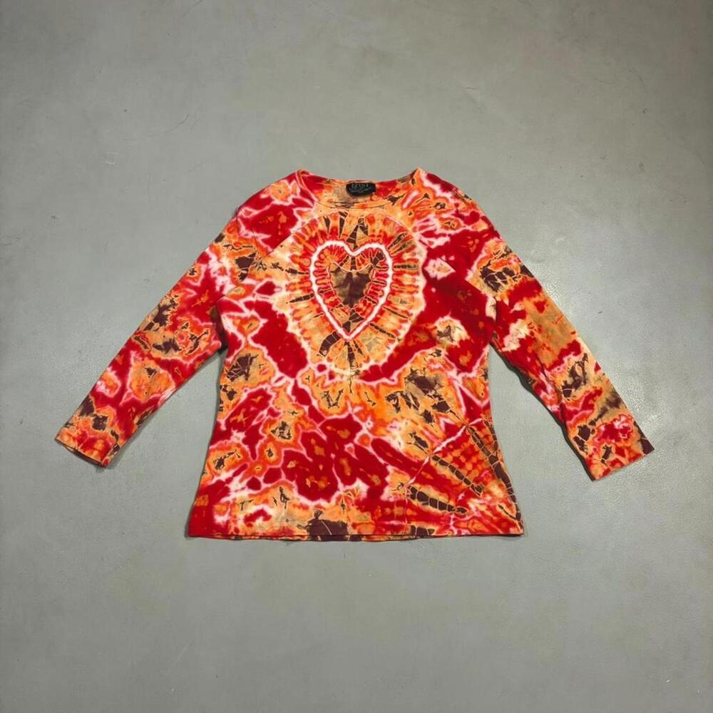 Vintage Y2K Custom Tie Dye Fiery Heart Quarter Sleeve Shirt